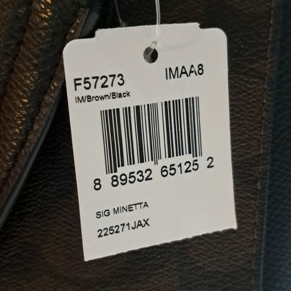 Coach Classic Signature Bag - Picture 3 of 10